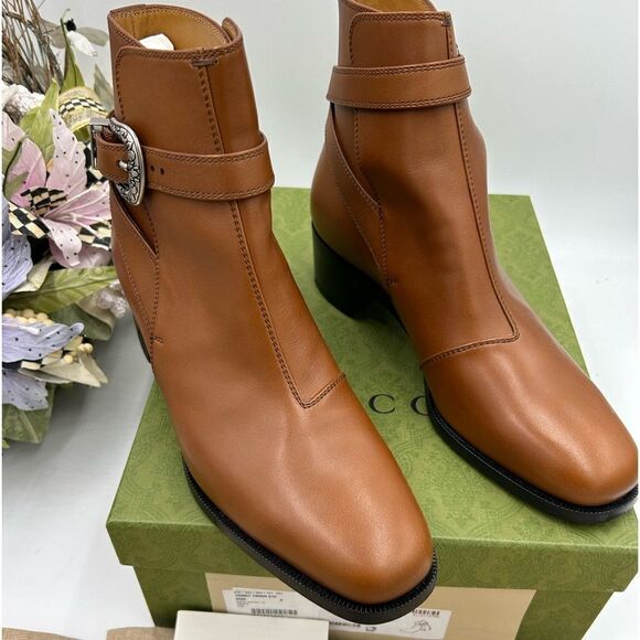 Men Gucci leather ankle boots size 9 made in Italy